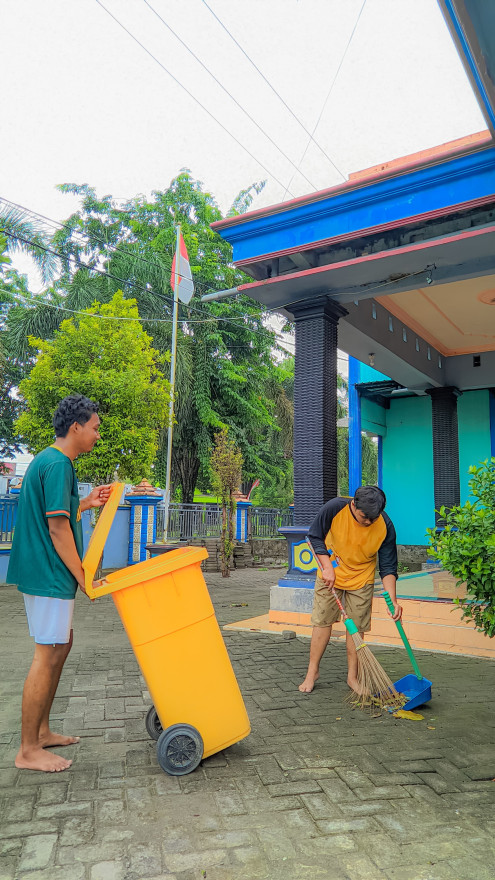 Jumat Bersih: Membangun Kebersamaan melalui Aksi Nyata